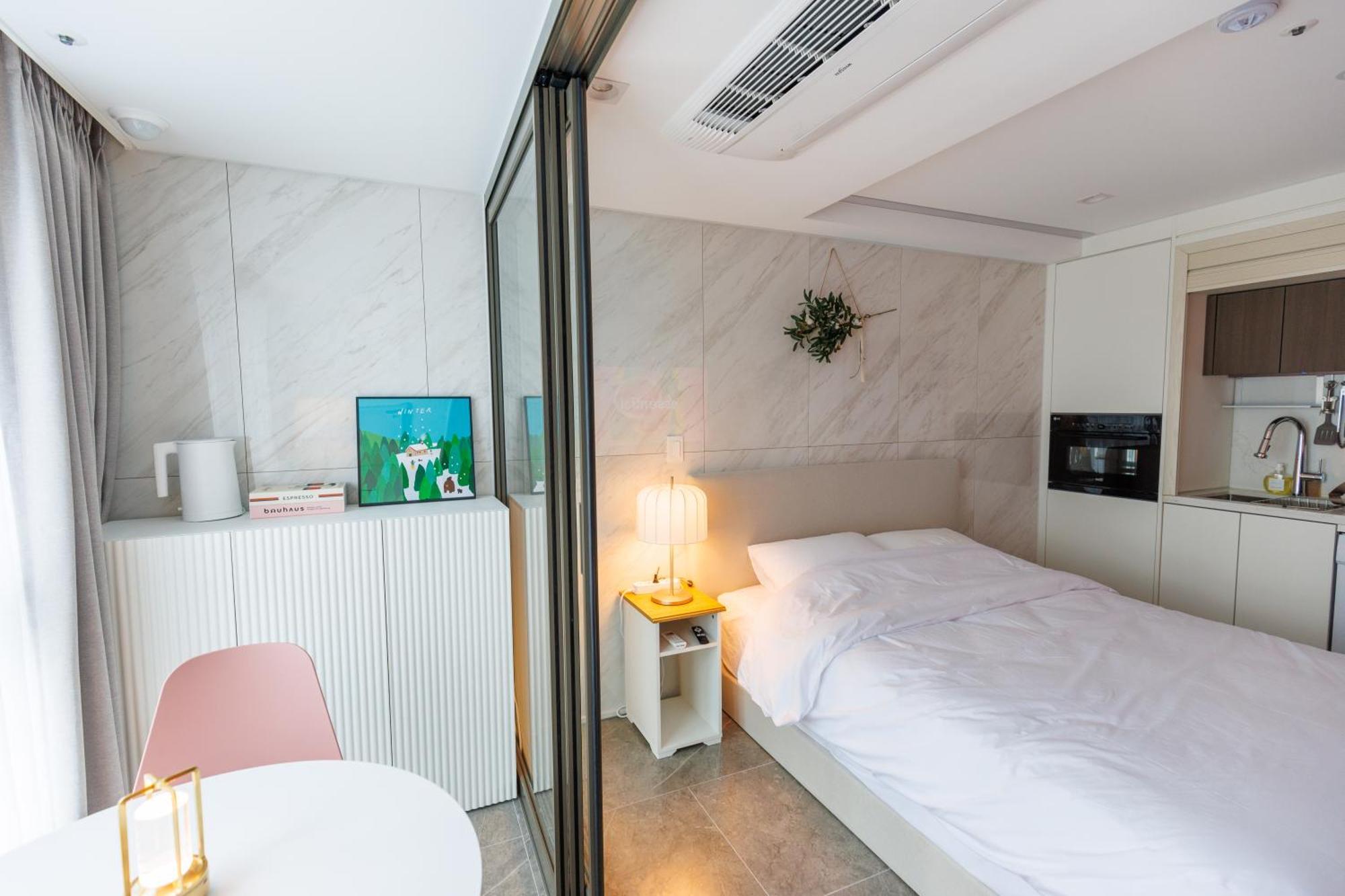 Apartment Wecostay Gangnam